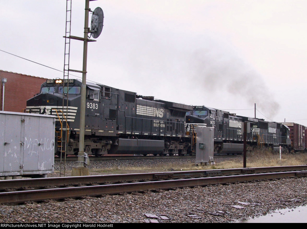 NS 9383 leads a train through Southern Junction
